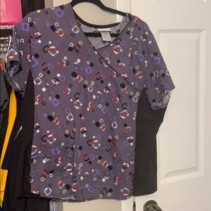 Women’s 2x scrub top